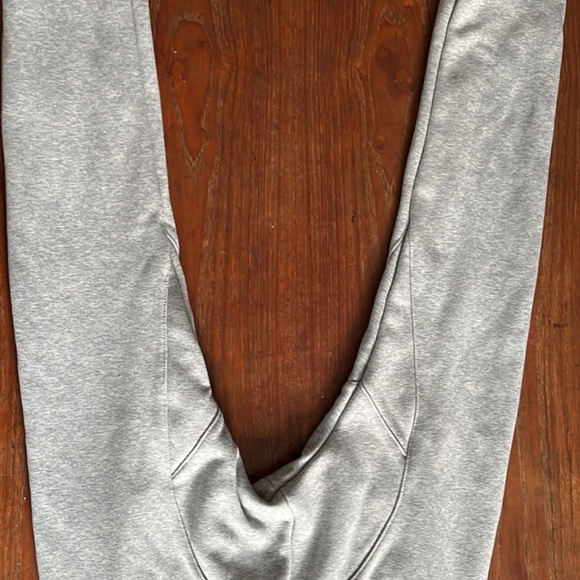 Left & West jogging pant light grey like new - Picture 7 of 8